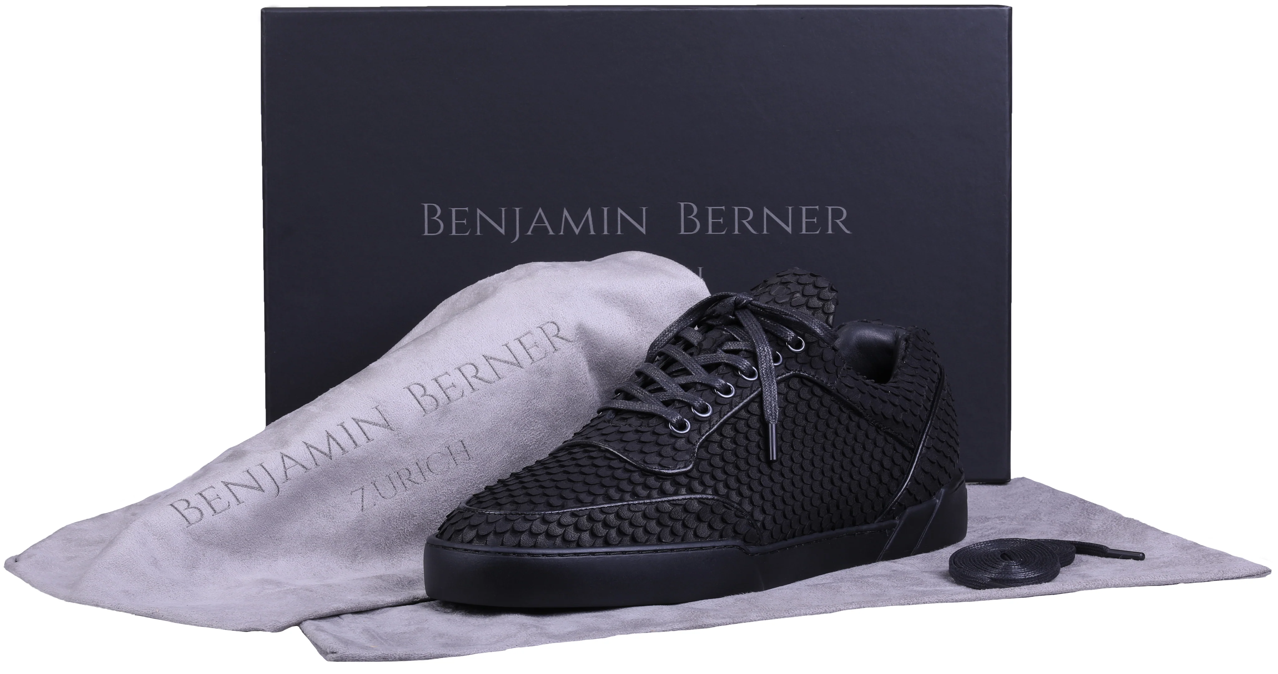 Low-Top BLACK COBRA CUT NUBUCK - Image 4