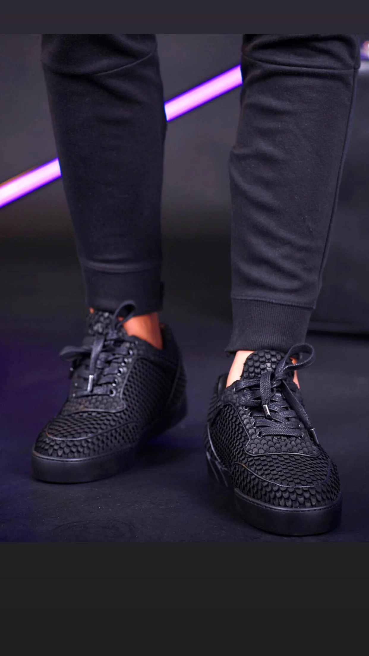 Low-Top BLACK COBRA CUT NUBUCK - Image 5