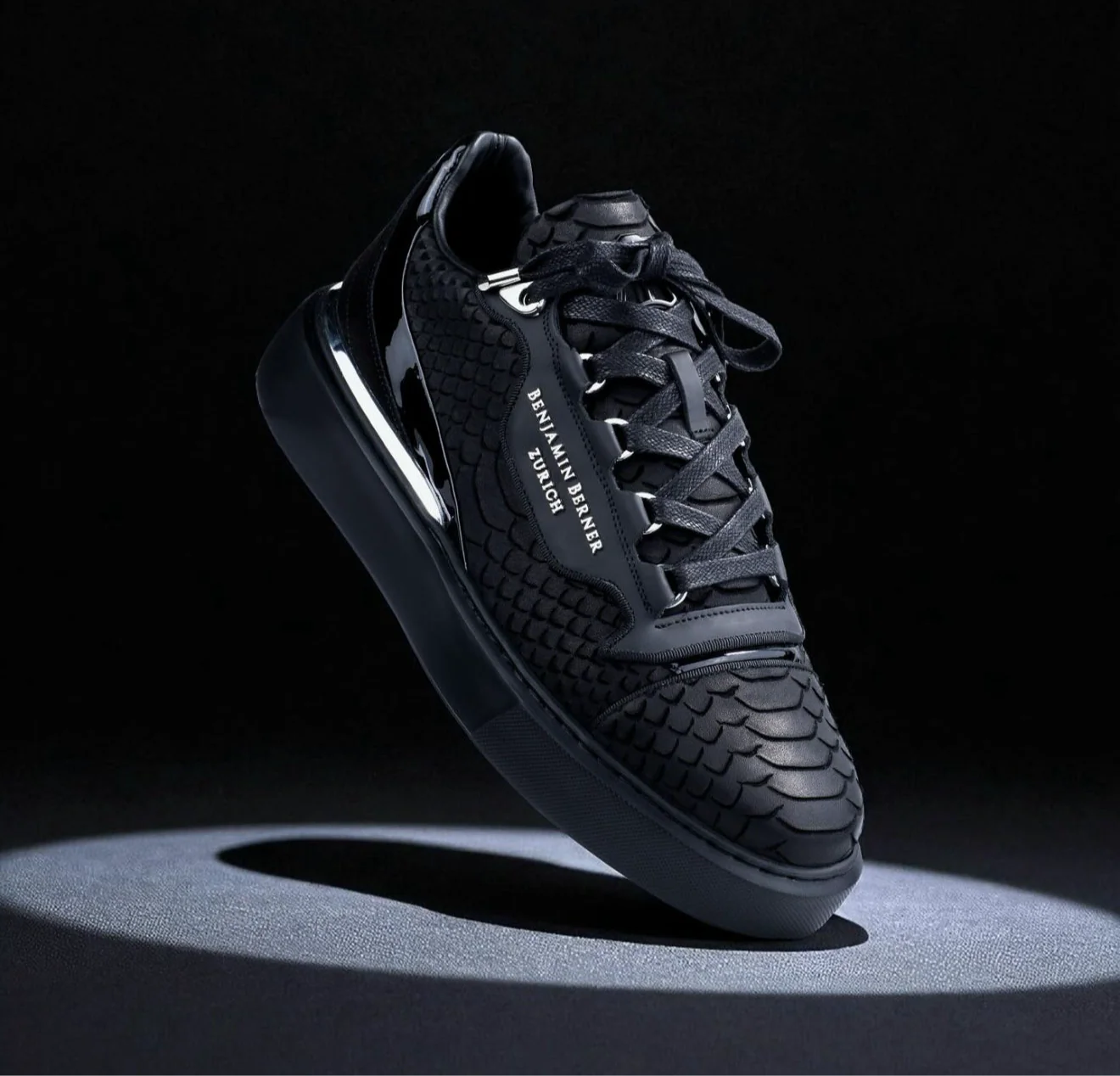 BNJ RAPHAEL Low-Top  BLACK PYTHON CUT-MATT NAPPA - Image 4