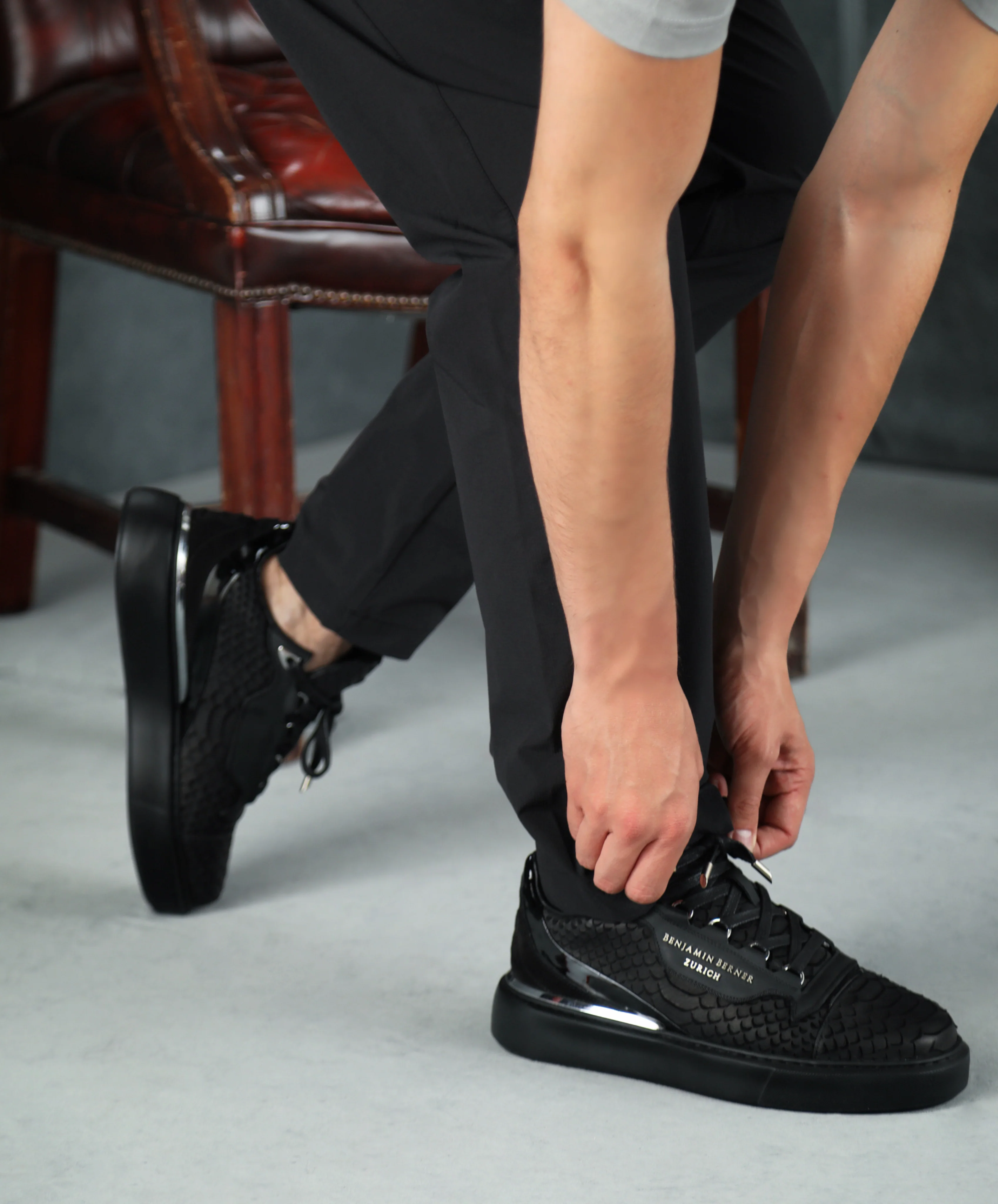 BNJ RAPHAEL Low-Top  BLACK PYTHON CUT-MATT NAPPA - Image 5